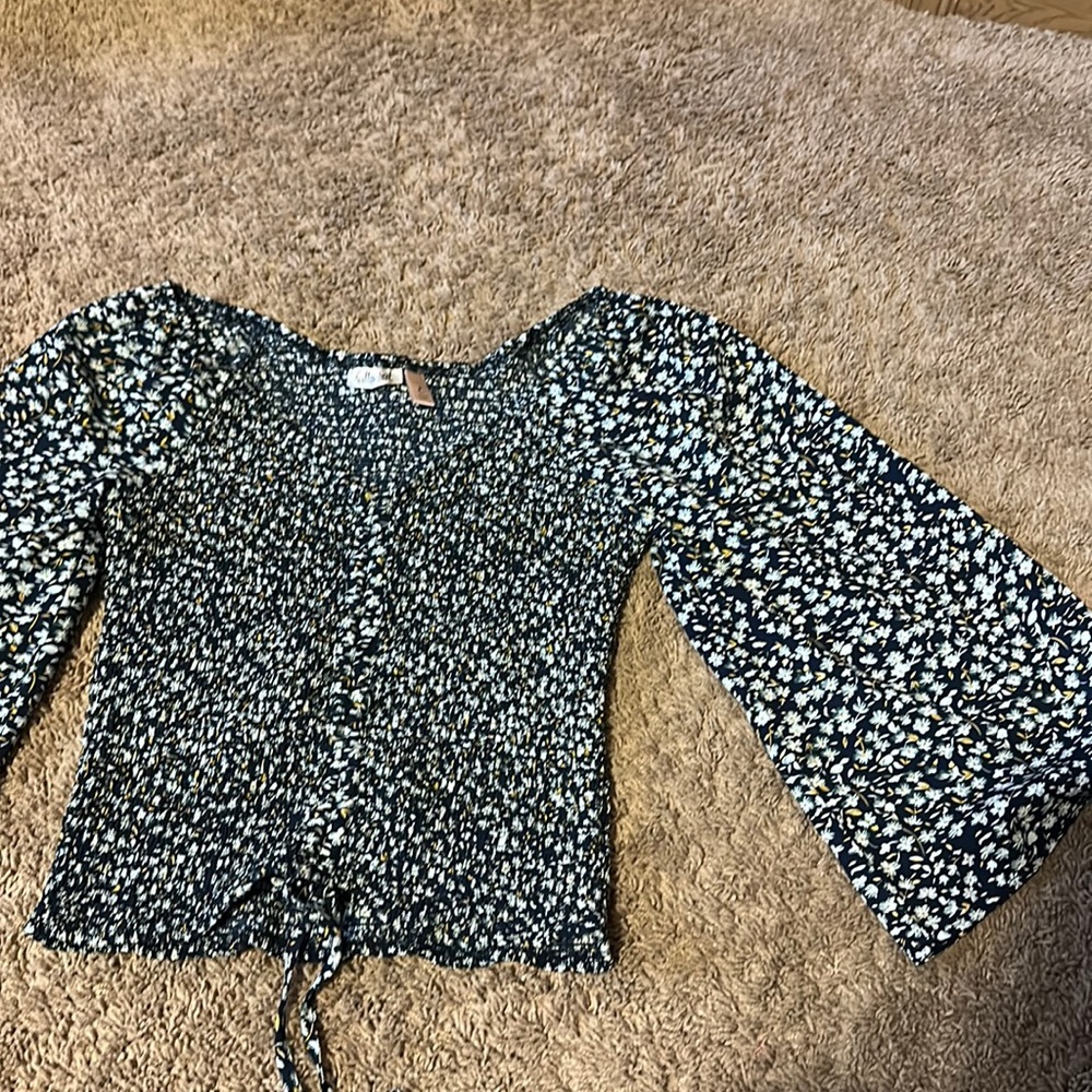 Willow & root smocked top